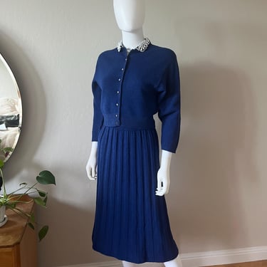 They Definitely Gave a Custom Look - Vintage 1950s Helen Harper Navy Blue Wool Belted Knit Sweater Skirt Set - S/M 