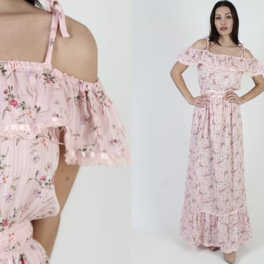 70s Pink Calico Summer Dress / Off The Shoulder Tie Straps / Tiny Floral Lace Prairie Lawn Dress / Full Skirt Zip Up Sun Maxi Dress 