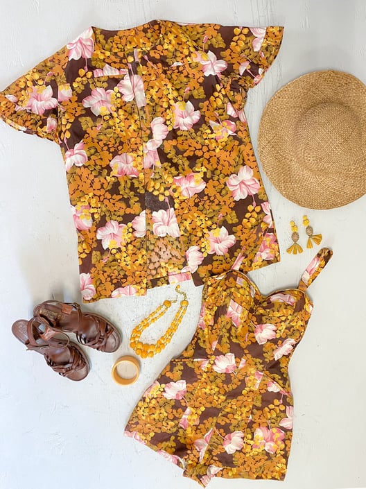1950’s Kamehameha Pink Hibiscus Hawaiian Swimsuit Shirt Set / Sz S/M
