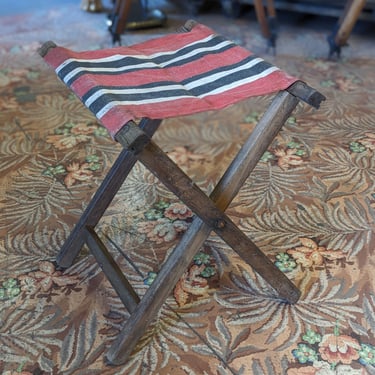 Vintage Folding Camp Seat