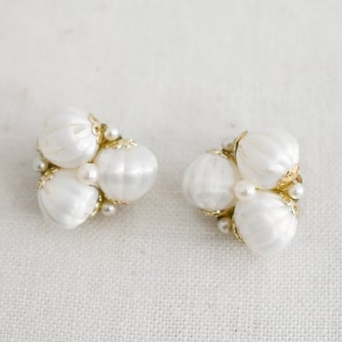 1960s White Ribbed Plastic Bead Cluster Clip Earrings 
