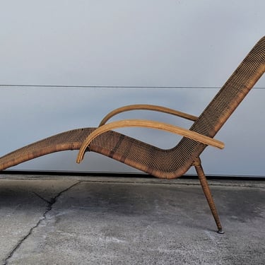 Vintage Mid Century Wicker and Rattan Chaise Lounge Chair 