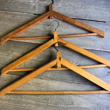 1 Antique French Wooden Coat Hanger, Beach Wood, Iron Metal Holder, Swivel Tops, French Farmhouse 