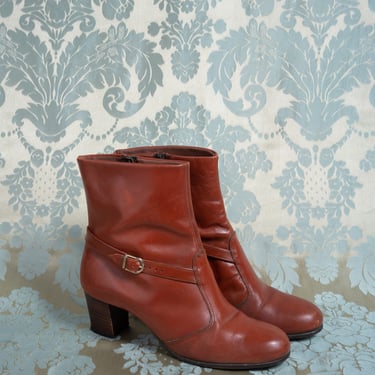 Vintage 1960s Brown Leather Round Toe Booties with Adjustable Buckle and Stacked Wood Heel 7M 