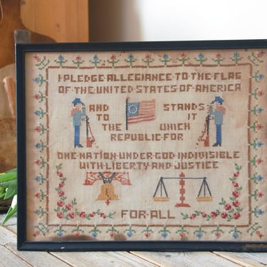 1940s needlepoint sampler / vintage Pledge of Allegiance  sampler / framed cross stitch embroidery / USA flag  / vintage embroidery 