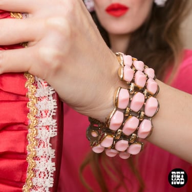 Precious Vintage 60s Light Pink Chunky Link Bracelet 
