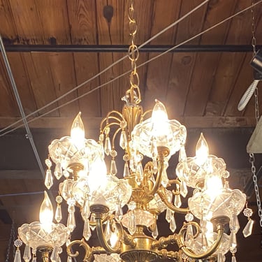 10 Light Brass Chandelier w Glass Cups and Prisms