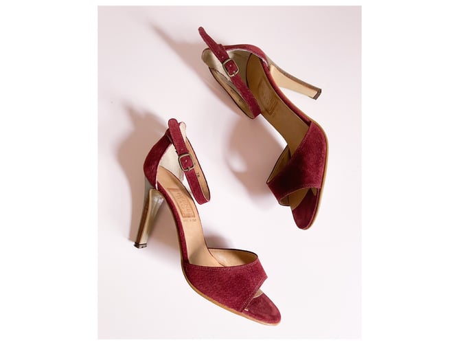vintage ‘70s Geoffrey Beene Bag ankle strap high heels | Italian shoes, burgundy suede, 7.5M 