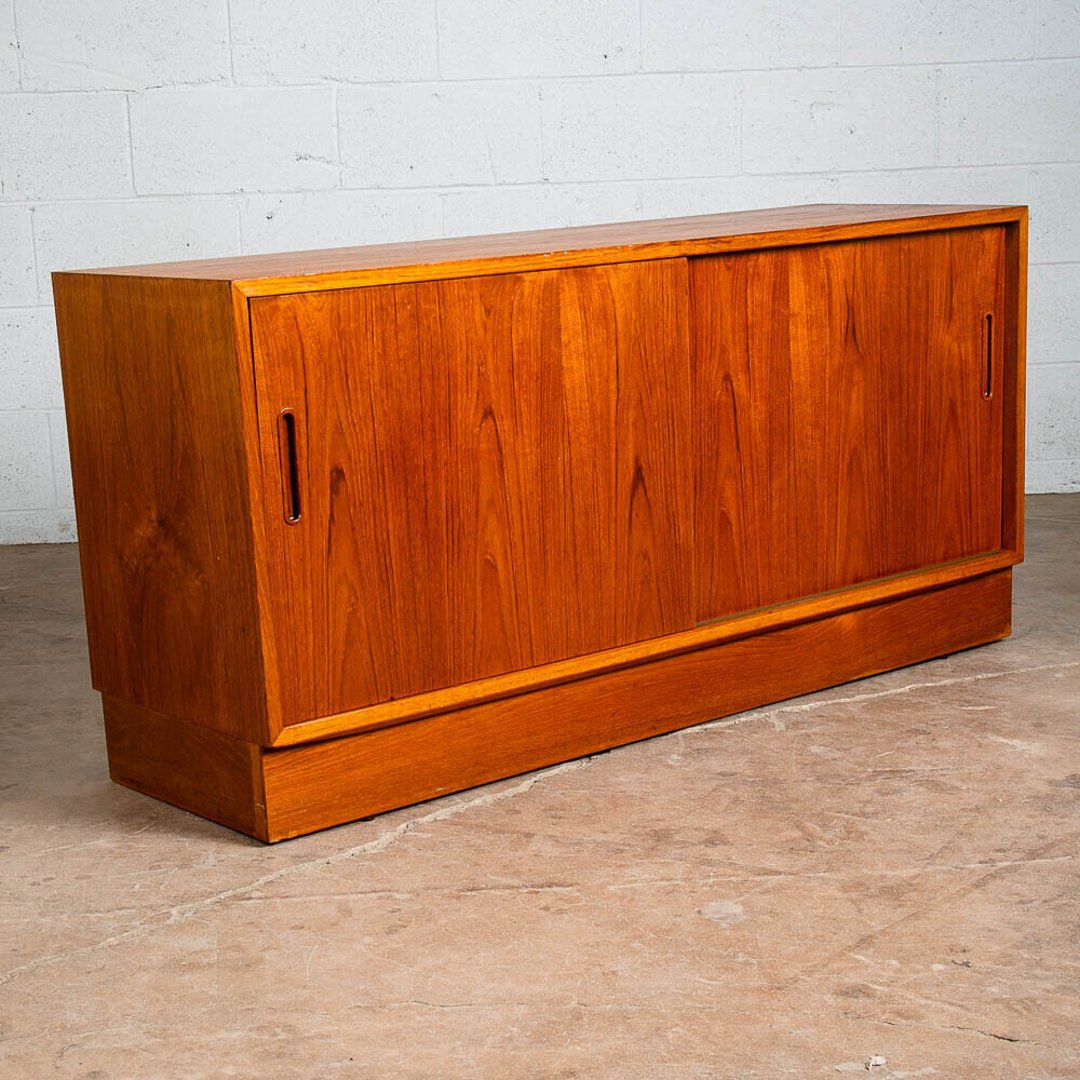 Mid Century Danish Modern Credenza Sideboard Teak Poul Hundevad