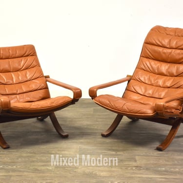 Igmar Relling for Westnofa Leather Lounge Chairs - A Pair 