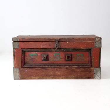 antique carpenters chest 