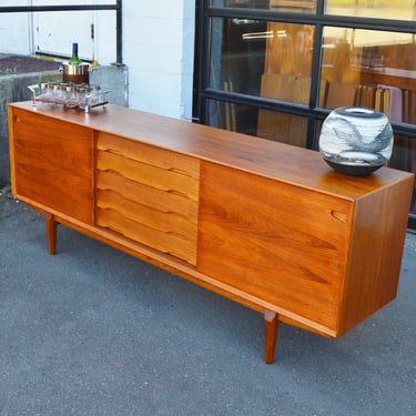 Quality Teak Dyrlund Sideboard w/ 2 Sliders & a Bank of Louver Drawers