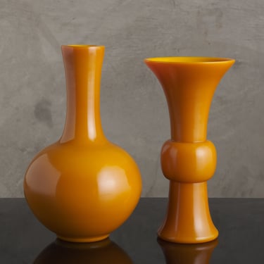 CHINESE PEKING GLASS VASE(s)