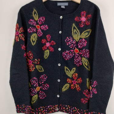 S 80s Northern Isles Floral Cardigan Sweater Jacket Shacket 1990s 1980s Small Cottage Grandma Cute Fall Autumn Embroidered Black 