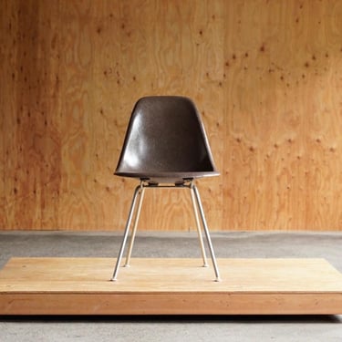 Herman Miller Eames Brown Fiberglass Side Chair 