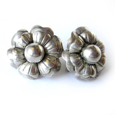 Sterling Silver Floral Earrings from Mexico, Estate Jewelry, Screw Back Earrings, Old California Rancho, Forties Style, Fiesta Earrings 