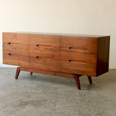 Mid-Century Modern Solid Walnut Dresser/Credenza in the Style of Arne Vodder 