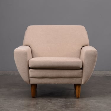 Georg Thams Mid-Century Danish Modern Lounge Chair in Neutral Beige Wool 