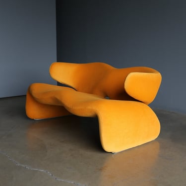 Olivier Mourgue “Djinn” Settee for Airborne, Circa 1964