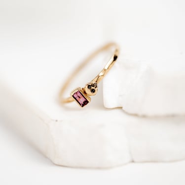 10k Gold and Pink Spinel Tiny Skull Ring