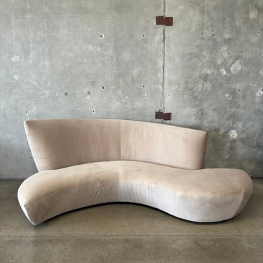 Vintage Post Modern Vladimir Kagan Bilbau Style Sofa