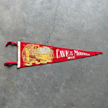 Vintage Cave of the Mounds, Wisconsin Felt Souvenir Pennant 