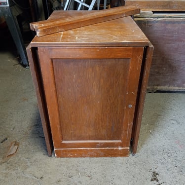 Drop Leaf Cabinet 20.75 x 44.875 x 28.125