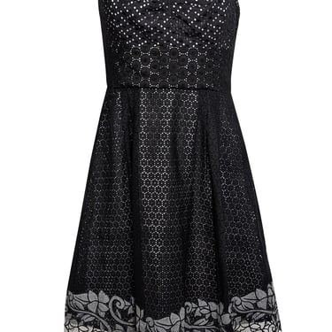 BCBG Max Azria - Black Eyelet Strapless Floral Detail Hem Dress Sz 4