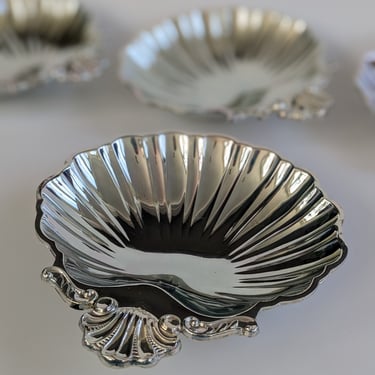 Vintage Silver Shell Bowls / Sea Shell Appetizer Plate Set of Four / Ornate Catch All Dish / Elegant Beach Home Decor 