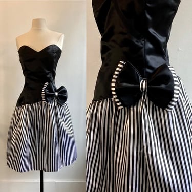 Vintage 80s Strapless GUNNE SAX Prom Party Dress / Huge BOW + Pinstripe Skirt 