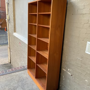 Danish Modern Hundevad Teak Bookcase