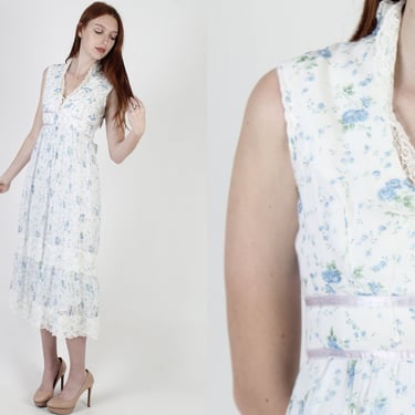 Vintage 70s White Blue Bouquet Dress, Calico Tiny Floral Dress Corset Tie Chest, Sheer Tiered Lace Full Skirt Midi Dress 