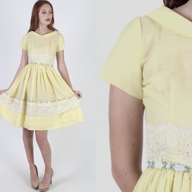 1950s Cute Dandelion Yellow Floral Summer Dress 
