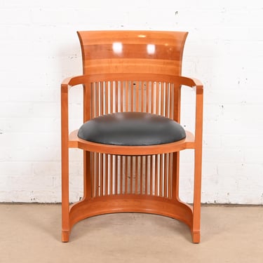 Frank Lloyd Wright for Cassina Arts & Crafts Cherry Wood Barrel Chair