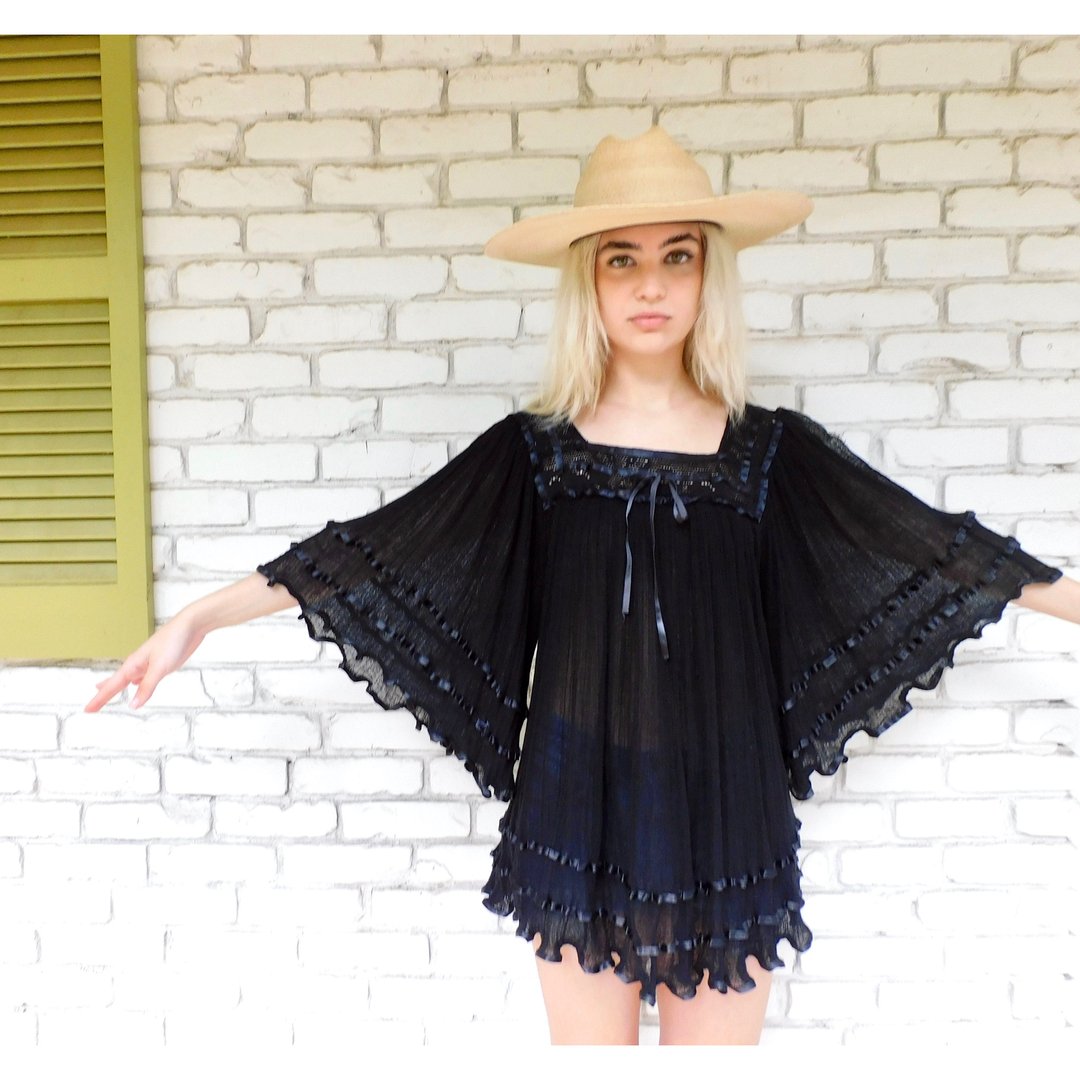 Mexican Gauze Blouse // vintage 70s black tunic boho hippie