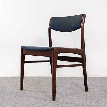 4 Rosewood Danish Dining Chairs - (321-121) 