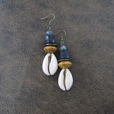 Cowrie shell and navy blue wooden earrings 