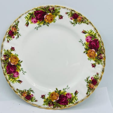 Vintage, Royal Albert Old Country Roses Salad Plate, England- excellent condition 8