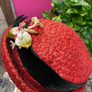 1950s red straw hat with flowers, breton boater, velvet flowers ribbon, easter 