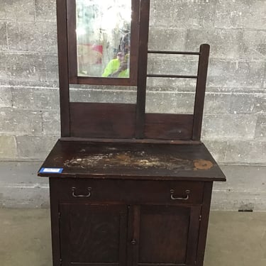 Antique Wooden Washstand/ Dresser (Seattle)