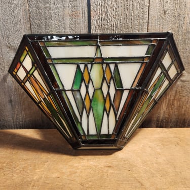 Kichler Arts and Crafts Stained Glass Wall Sconce 16 x 7 x 4.75