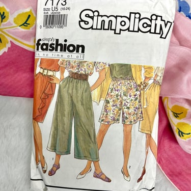 Vintage Sewing Pattern, Gaucho Pants, Wide Leg Pants, Culottes, Skirt, Shorts, Complete with Instructions,Simplicity 