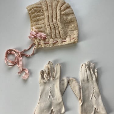 1930- 1940s Vintage Handmade Baby Bonnet & White Child Dress Gloves 