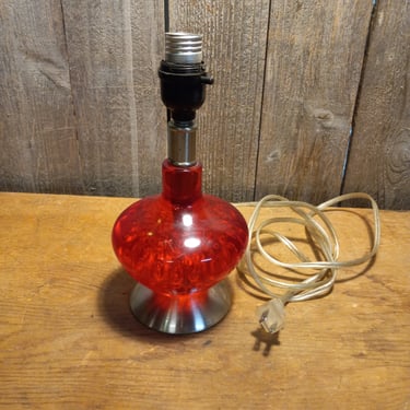 Red Acrylic Lucite Lamp with Bubbles, 5 x 10