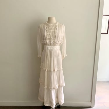 Romantic Vintage authentic Victorian tiered gown-Size S 