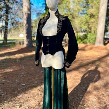 Antique 1880s Forest Green Silk Velvet High Neck Bodice with Dramatic Train 