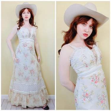 1970s Vintage Buckwheat Print Cream Prairie Dress / 70s Lace Up Corset Lace trim Floral Ruffled Maxi Gown / Size Small - Medium 