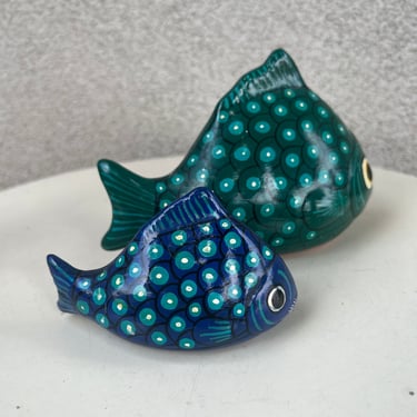 Vintage Mexican pottery fish figurines set 2 hand painted 