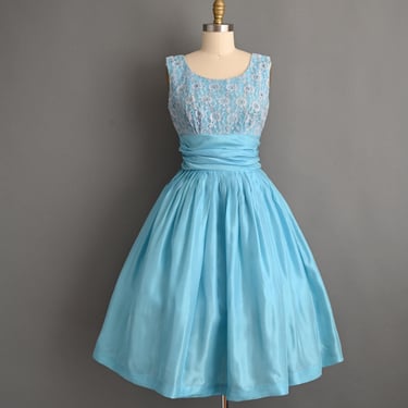 Vintage 1950s Dress | Beautiful Turquoise Blue Sweeping Full Skirt Cupcake Dress  | Large 