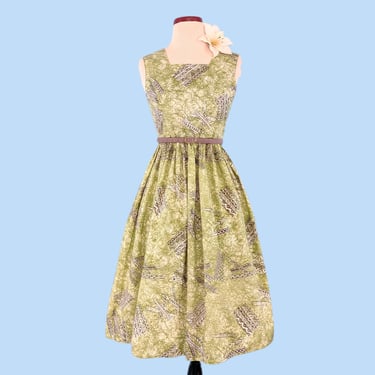 Vintage 1950s Novelty Print Dress, 50s Cotton Dress, 1950s Floral Dress, Green Square Neckline Summer Dress 